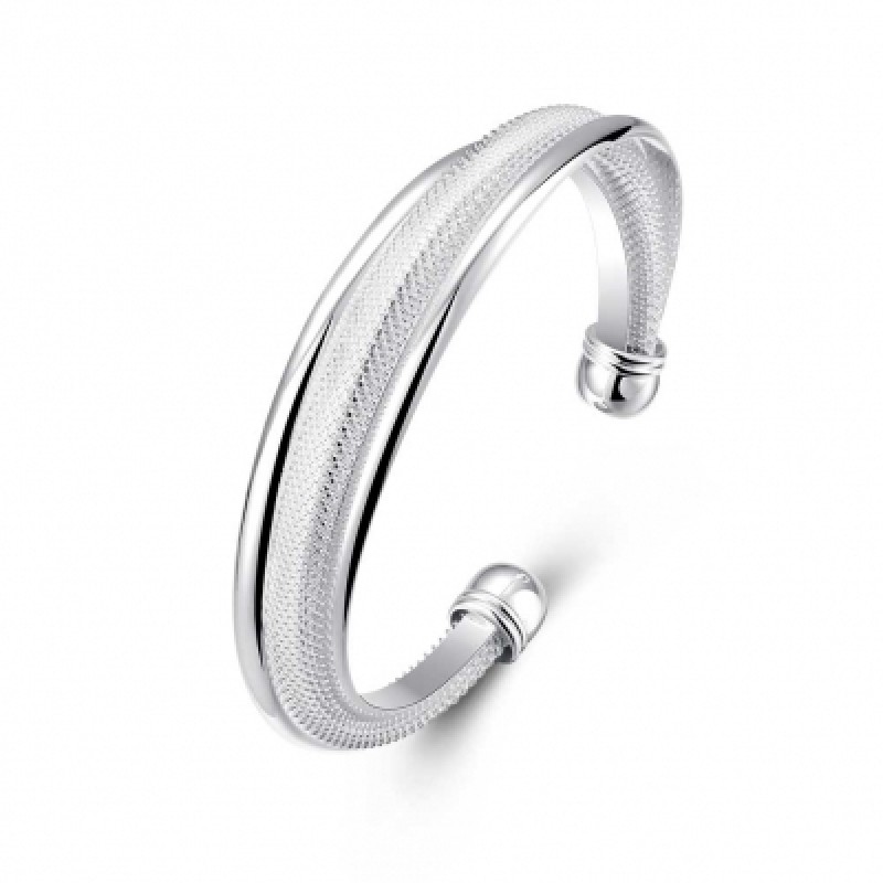 Diagonal Mesh Bracelet Fashion Modeling Silver Bracelet